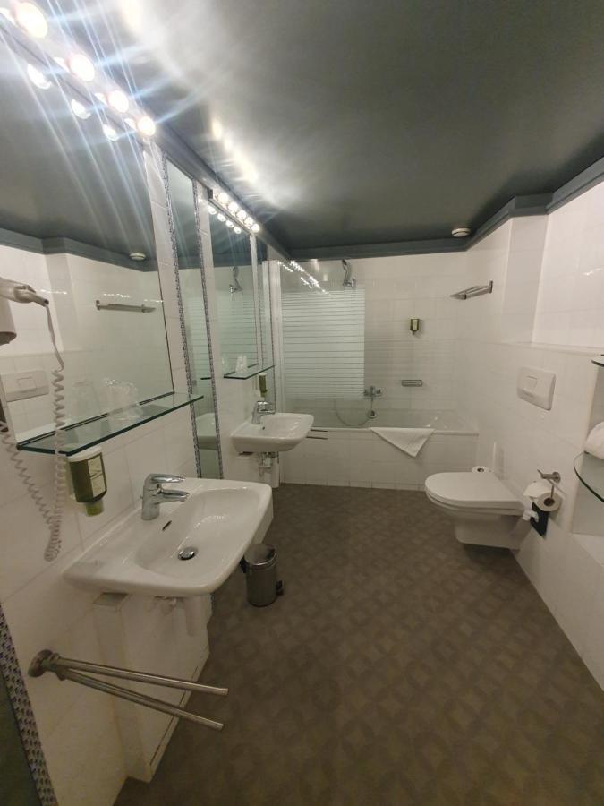 L'Hotel By Hostellerie Du Chateau Rolle Dış mekan fotoğraf